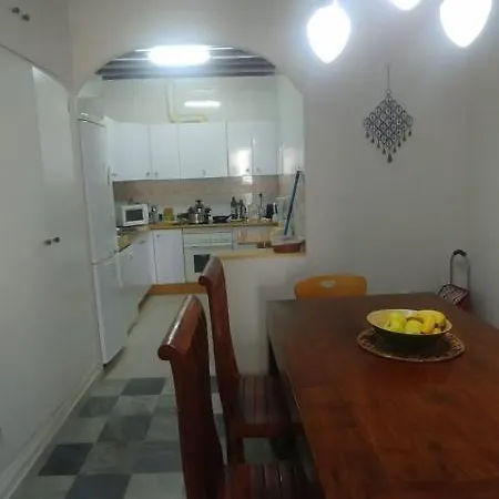 Apartamento Cuatro Torres Apartment *